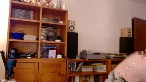 _whoisthatguy_ online show from March 14, 5:40 pm