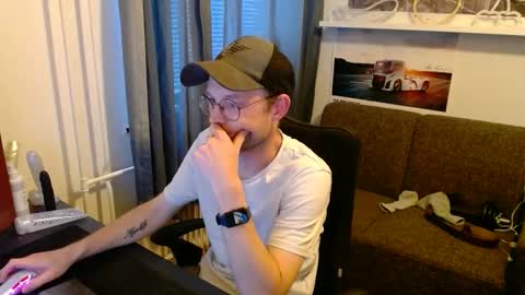 _whoisthatguy_ online show from June 8, 5:57 pm