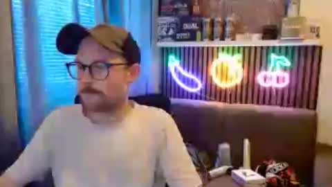 _whoisthatguy_ online show from August 7, 6:10 pm