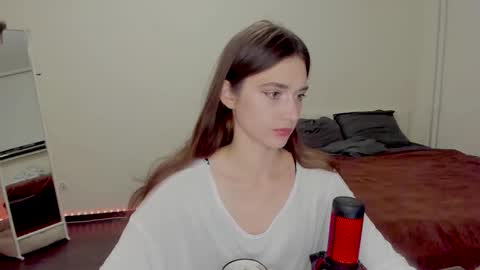 Snapshot of _wilson__ chatting on October 20, 1:55 pm Willa online show from October 20, 1:55 pm