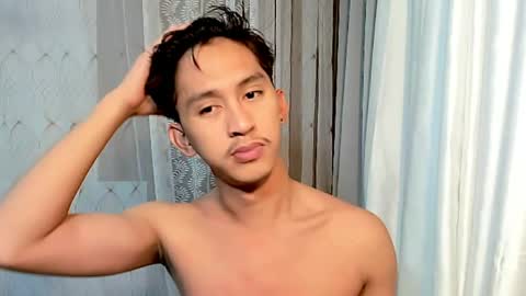Snapshot of _xxhavefunwithme69_ chatting on April 19, 10:03 am Andrei online show from April 19, 10:03 am