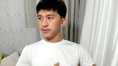 Snapshot of _xxhavefunwithme69_ chatting on April 20, 1:03 pm Andrei online show from April 20, 1:03 pm