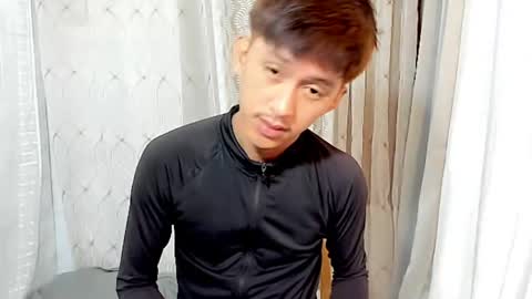 Snapshot of _xxhavefunwithme69_ chatting on April 27, 12:25 pm Andrei online show from April 27, 12:25 pm