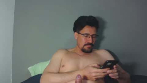 _yjesneth2011 online show from October 8, 11:46 pm