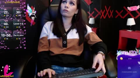 Snapshot of _yuyi chatting on January 23, 11:15 am Yuyi online show from January 23, 11:15 am