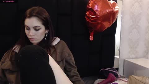 Snapshot of _yuyi chatting on February 16, 2:21 pm Yuyi online show from February 16, 2:21 pm