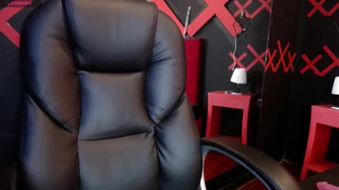 Snapshot of _yuyi chatting on February 18, 2:16 pm Yuyi online show from February 18, 2:16 pm