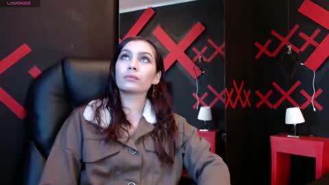 Snapshot of _yuyi chatting on March 4, 11:19 am Yuyi online show from March 4, 11:19 am