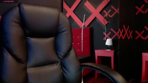 Snapshot of _yuyi chatting on March 7, 11:07 am Yuyi online show from March 7, 11:07 am