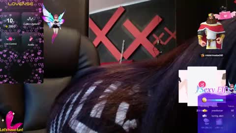 Snapshot of _yuyi chatting on March 7, 5:17 pm Yuyi online show from March 7, 5:17 pm