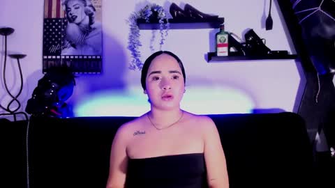 ZARA online show from April 4, 8:12 am