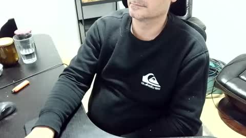 Snapshot of _zeus____ chatting on November 20, 4:23 am Zeus online show from November 20, 4:23 am