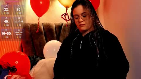 zoe online show from February 15, 12:36 pm