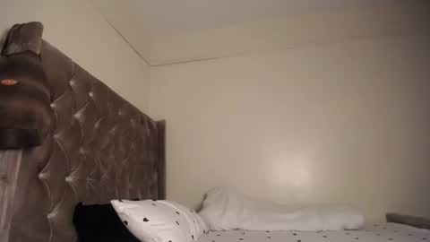 Zoilah online show from October 3, 1:35 am