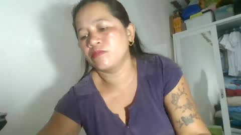 Snapshot of a1creamypussy84u chatting on June 22, 10:23 am a1creamypussy84u online show from June 22, 10:23 am