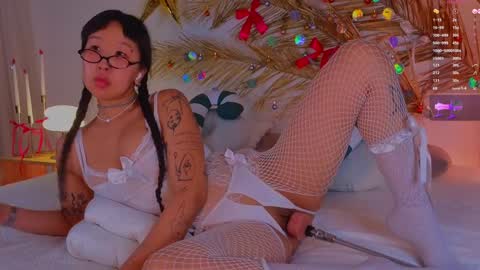 Ally online show from December 26, 1:54 pm