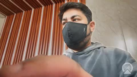 Sleepy owl online show from November 15, 9:06 am