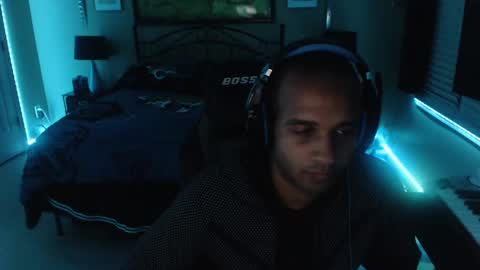 a4orce online show from December 11, 4:49 am