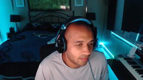 a4orce online show from March 8, 2:12 am