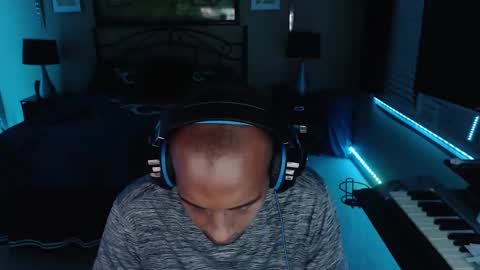 a4orce online show from October 11, 1:49 am