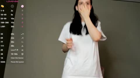 Anny online show from April 4, 11:18 am