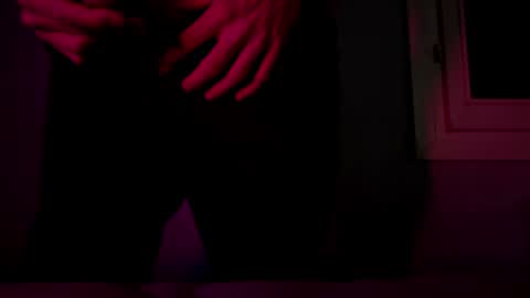 Snapshot of a_c6t chatting on April 30, 9:41 pm a_c6t online show from April 30, 9:41 pm