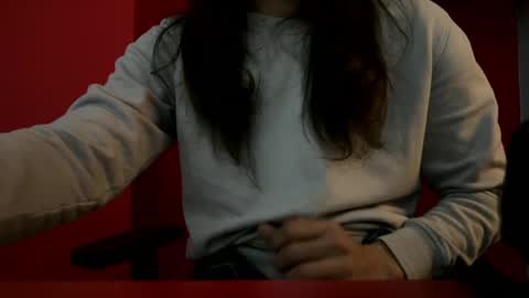 Snapshot of a_c6t chatting on May 4, 6:42 am a_c6t online show from May 4, 6:42 am