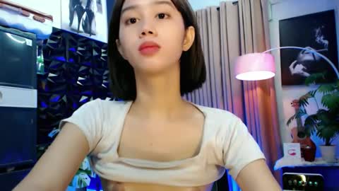 Lovely Yana  online show from April 22, 5:32 am