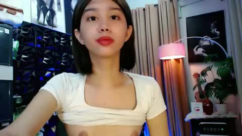 Snapshot of a_r_i_a_n_n_a chatting on May 8, 8:52 am Lovely Yana online show from May 8, 8:52 am