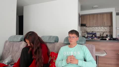 Snapshot of a_sexy_couple__ chatting on December 18, 7:08 pm A Sexy Couple online show from December 18, 7:08 pm