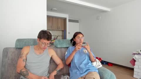 Snapshot of a_sexy_couple__ chatting on January 7, 7:28 pm A Sexy Couple online show from January 7, 7:28 pm