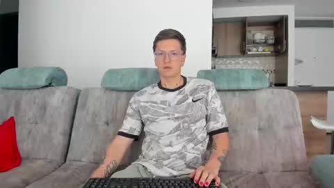 Snapshot of a_sexy_couple__ chatting on January 12, 5:01 pm A Sexy Couple online show from January 12, 5:01 pm