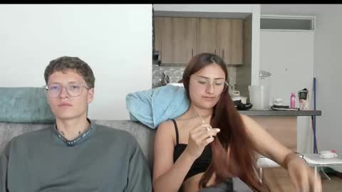 Snapshot of a_sexy_couple__ chatting on February 17, 6:04 pm A Sexy Couple online show from February 17, 6:04 pm