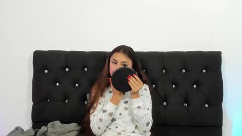 Snapshot of a_sexy_couple__ chatting on October 3, 6:27 pm A Sexy Couple online show from October 3, 6:27 pm