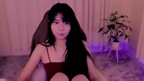 a_yinn online show from October 16, 8:32 pm