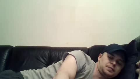 aa11hd online show from April 28, 8:47 pm