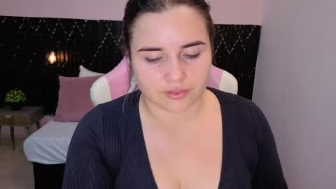 Abby Lee  online show from April 5, 7:33 pm