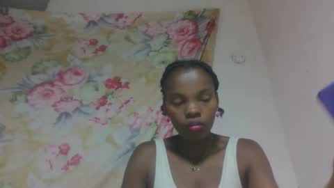 aadienne online show from April 3, 11:19 am