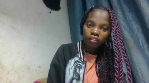 aadienne online show from April 24, 1:08 am