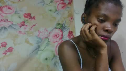 Snapshot of aadienne chatting on April 29, 5:41 pm aadienne online show from April 29, 5:41 pm