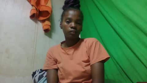 Snapshot of aadienne chatting on May 10, 10:04 pm aadienne online show from May 10, 10:04 pm