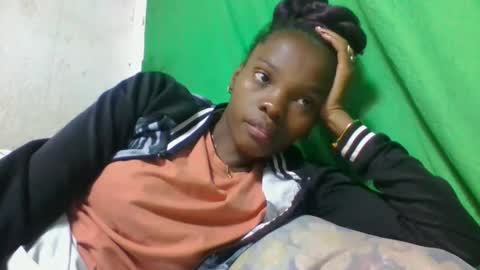 Snapshot of aadienne chatting on May 11, 4:04 pm aadienne online show from May 11, 4:04 pm