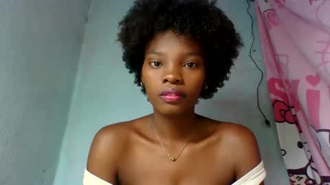 Snapshot of aadienne chatting on June 6, 7:46 am aadienne online show from June 6, 7:46 am