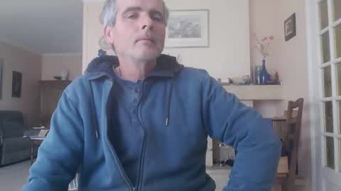 Aalex1717 online show from December 1, 8:30 am