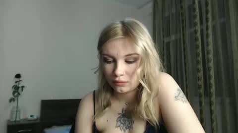 Alice online show from December 5, 4:44 pm