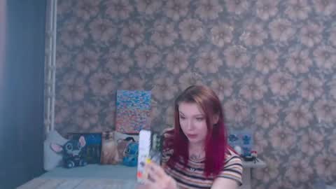 Snapshot of aalicebubble chatting on April 29, 1:59 pm Alice online show from April 29, 1:59 pm