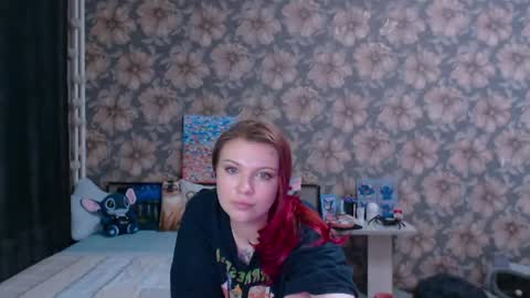 Snapshot of aalicebubble chatting on April 29, 10:05 pm Alice online show from April 29, 10:05 pm