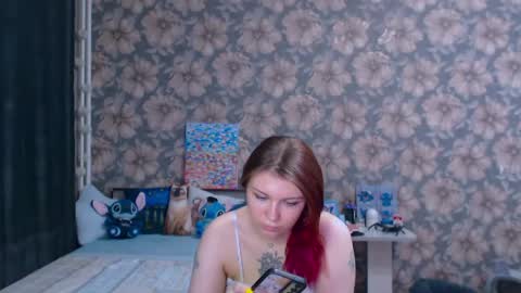 Snapshot of aalicebubble chatting on May 1, 8:02 pm Alice online show from May 1, 8:02 pm