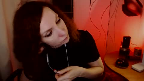 Snapshot of aamazingjoi chatting on January 30, 4:45 pm Katie online show from January 30, 4:45 pm