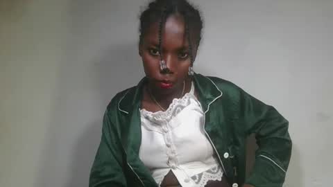 aangevelo online show from November 13, 10:08 pm